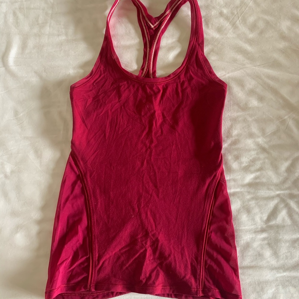 Lululemon tank